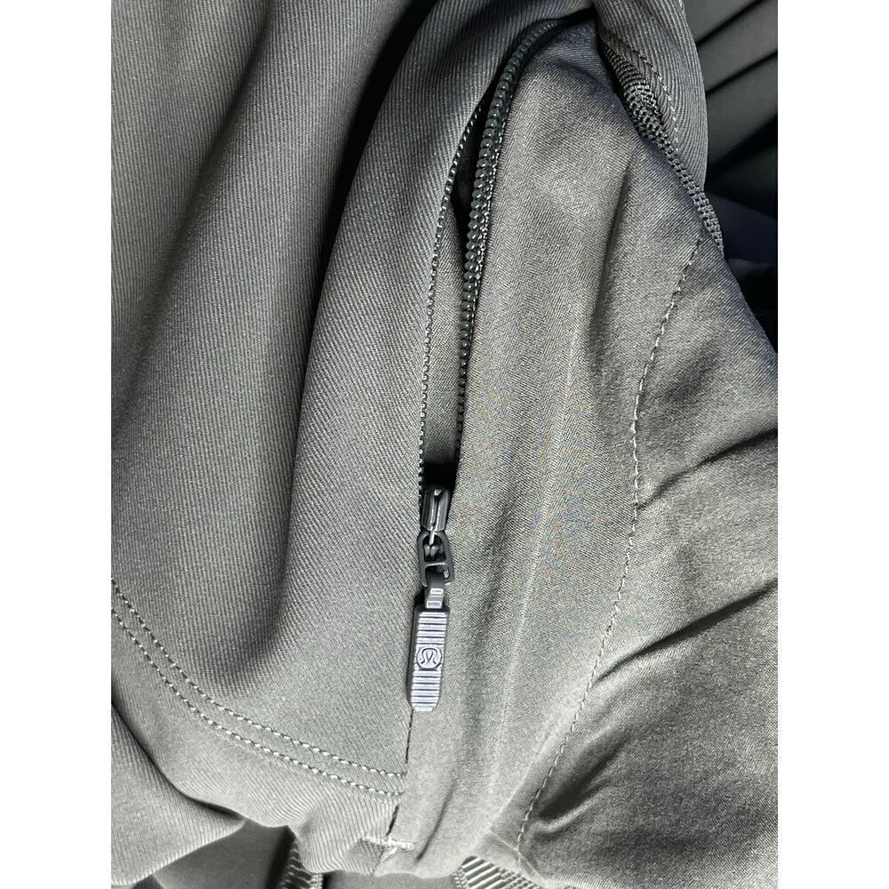 Lululemon Keep Moving Pant size 4 Grey Sage - Picture 13 of 16